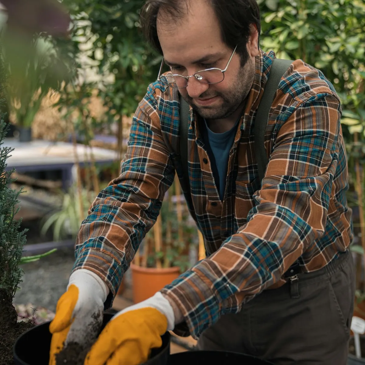 Clara AI receptionist for gardeners